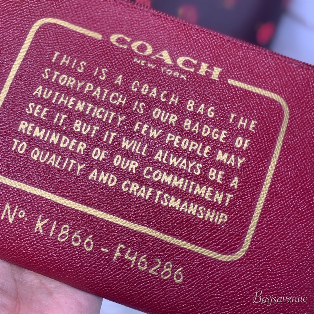 Coach floral reversible tote oxblood cherry pouch - Picture 8 of 8